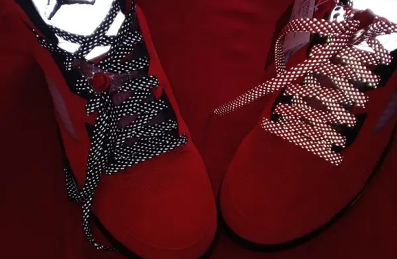 Czerwone płaskie sznurowadła odblaskowe do butów LACE LAB Reflective FLAT 2.0 Laces Red, personalizacja obuwia, custom, customizacja adidasów