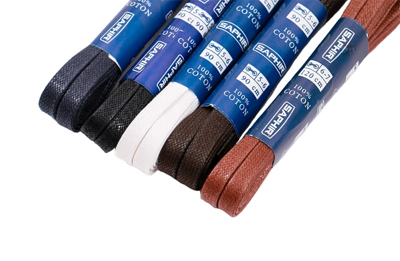 Ciemnobrązowe płaskie sznurowadła do eleganckich butów. Sznurówki, sznury, Sznurófki. Sznuruwki. Ciemnobrązowe sznurówki saphir. Ciemnobrązowe sznurowadła saphir