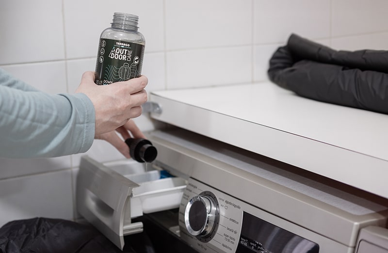 TARRAGO Outdoor DOWN Wash 300 ml - Profesjonalny środek do czyszczenia odzieży górskiej i outdoorowej