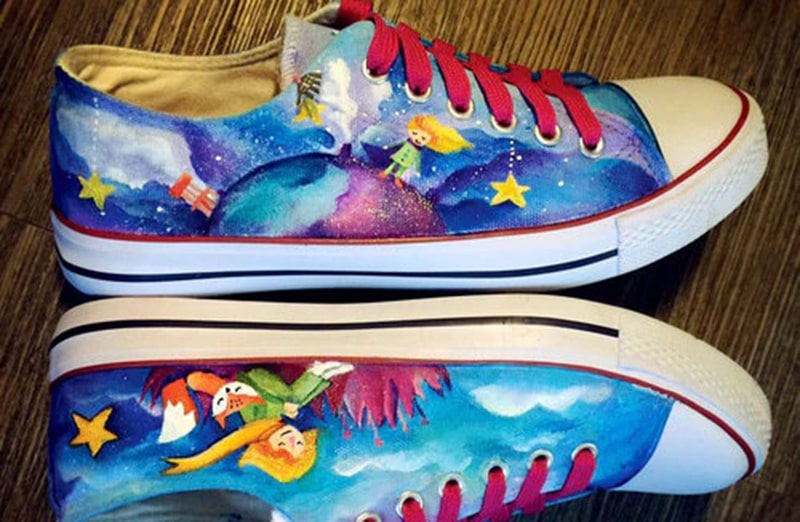 Neonowe farby do customizacji tkanin i jeansu. Farba na bazie wody do personalizacji tenisówek.