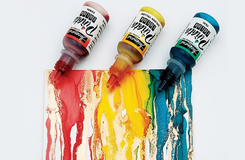 Brązowa Pinata to wysoce nasycone, metaliczne, szybkoschnące atramenty alkoholowe do wszelkich twardych powierzchni. Tusze do szkła, ceramiki. 