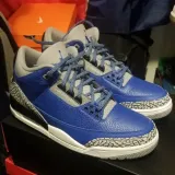 Odblaskowe płaskie sznurowadła niebieskie,  stworzone  do popularnych modeli Nike air max 90s
czy innych modeli nike, adidas