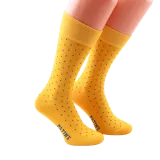 Casualowe męskie skarpety żółte w niebieskie kropki Skarpety do trampek i butów eleganckich.