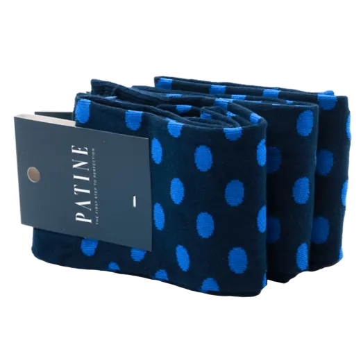 Casualowe męskie skarpety granatowe w niebieskie grochy. Skarpety do trampek i butów eleganckich.