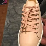 Jasnobrązowe skórzane sznurowadła ekskluzywne z metalowymi agletami Lace Lab. Sznurówki do customizacji sneakersów - nike, adidas.