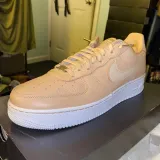 Jasnobrązowe skórzane sznurowadła wytrzymałe z metalowymi agletami Lace Lab. Sznurówki do customizacji sneakersów - nike, adidas.