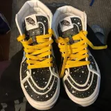 Złote sznurowadła płaskie Lace Lab. Sznurówki do customizacji sneakersów Jordan, Nike, Vans, Adidas