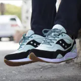 Okrągłe miętowo czarne sznurowadła stworzone  do popularnych modeli Adidas Yeezy 350 Boost czy Adidas NMD