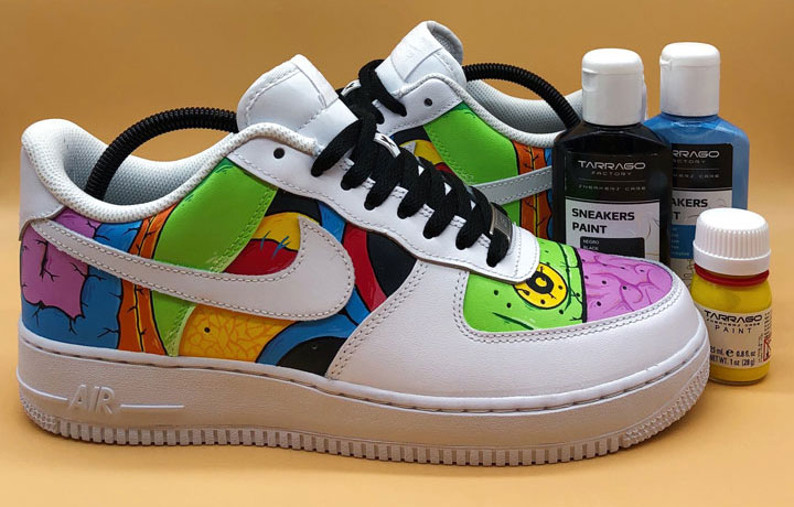 Ręcznie robione. Ręcznie malowane buty. Farby akrylowe do customizacji sneakersów i custom NIKE AF1. Rekodzieło