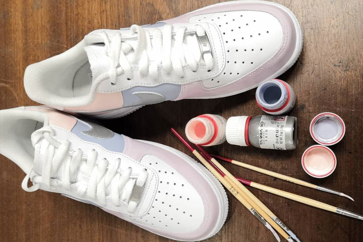 Pastelowa Farba do butów, akryle do obuwia. Ręcznie malowane Sneakersy Nike. Rękodzieło, Custom.